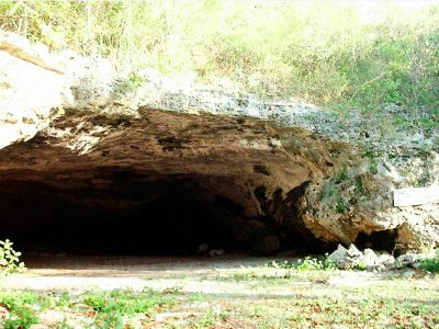 Cueva de Punta del Este Cueva de Punta del Este