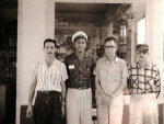 Esta foto es frente al Garage Sudstroms(actual Cupet), y es del albúm de Rene Llorca que eran los propietarios